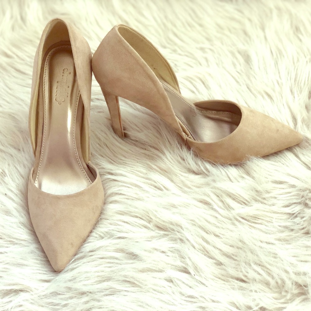 Oatmeal pointed heels